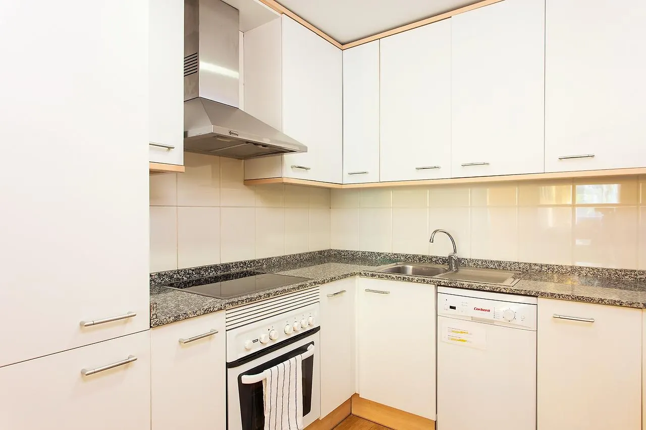Tanger Jazz Pool And Beach Apartment Barcelona 0*,  Spain